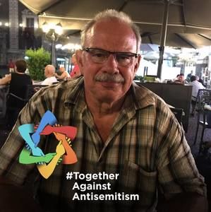 Meet your Posher, Gil